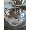 Image 4 : (11) Metal Bowls of Various Sizes