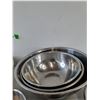 Image 8 : (11) Metal Bowls of Various Sizes