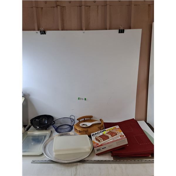 Bacon Wave, Colander, Platter, Tupperware Container, Hawaii Spoon,  Placemats