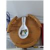 Image 4 : Bacon Wave, Colander, Platter, Tupperware Container, Hawaii Spoon,  Placemats