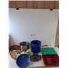 Image 1 : (2) Utensils Sorting Trays, (2) Pots, (1) Bowl, (5) Pot Lids
