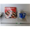Image 1 : Checker Set, Rotating Tray & Plastic Containers