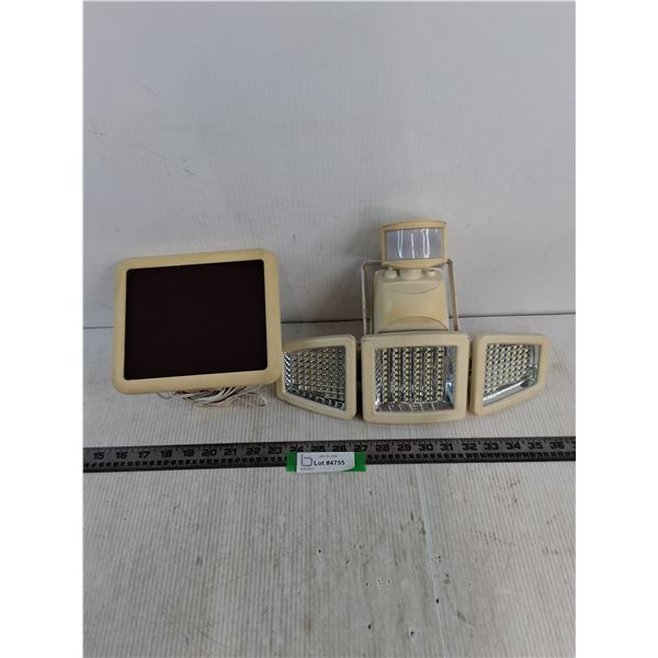 Solar Powered Motion Light - Working