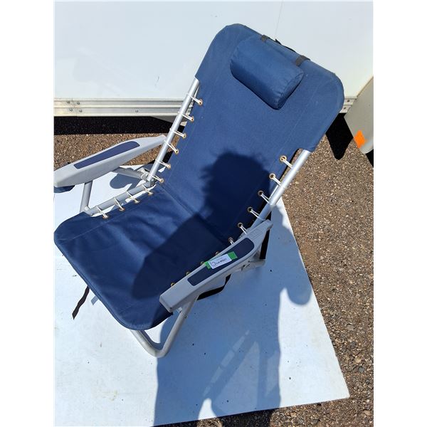 ** Folding Lawn Chair, Pickup Only