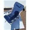 Image 1 : ** Folding Lawn Chair, Pickup Only
