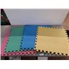 Image 1 : Exercise Mats 24" x 24", PICKUP PREFERRED