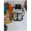 Image 9 : Baking Mold, Toaster, Cups, Key Wall Hanger, Candle Holder, Food Scale, Misc
