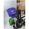 Image 3 : Assorted Mugs, Shower Head, Paper Towel Holder, Vases, Pre Viewer IV, Tapes, Misc