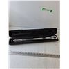 Image 4 : (1) Crimper and Torque Wrench