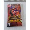 Image 4 : Nintendo Switch Pokémon Scarlet Case, (2) Cards, and Ceramic Plate