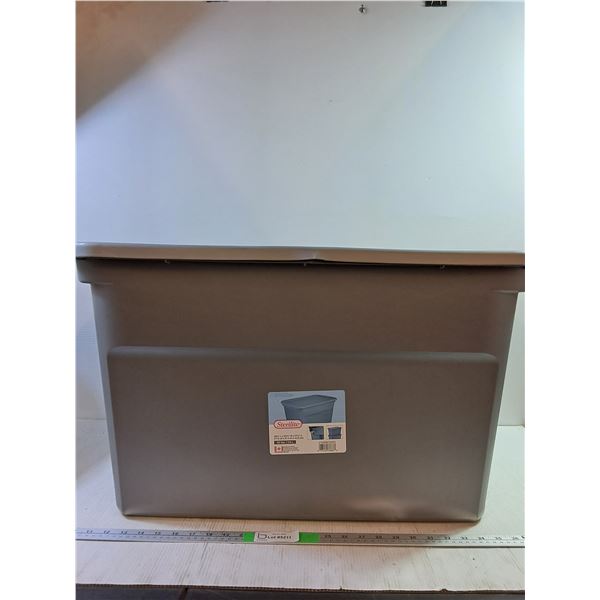 **Sterilite Plastic Tub 30''x20''x17'', Pickup Only