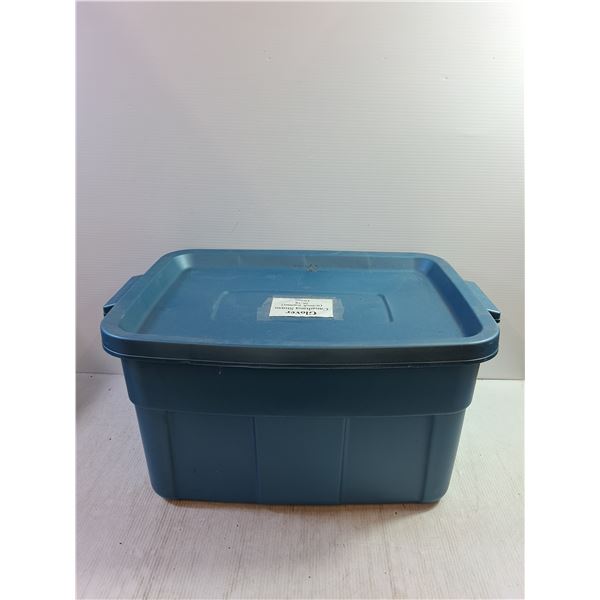 **(2) Rubbermaid Plastic Tubs Up to 24''x12''x16'', Pickup Only