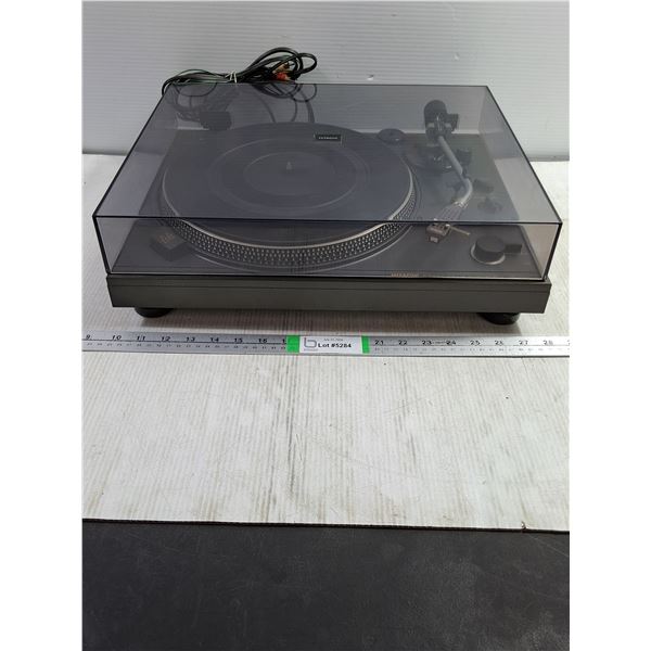 Hitachi Direct Drive Turntable HT-350-consignor says working