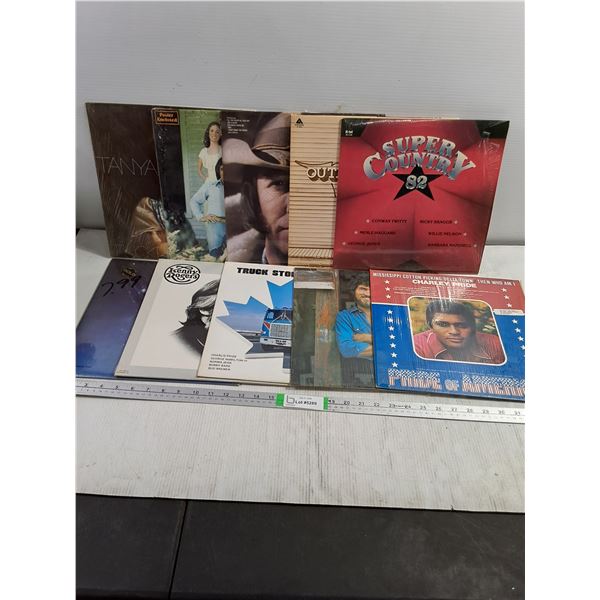 (10) Record Albums-Tanya Tucker,Kenny Rogers,Willie Nelson,Mac Davis and more