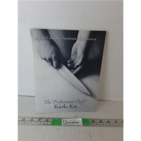 The Professional Chef's Knife Kit Book