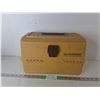 Image 1 : Woodstream Tackle Box 15" x 8" x 9"- Can't Ship