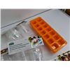 Image 6 : Dressing Containers, Plastic Containers & Ice Trays