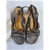 Image 4 : Crocs and Clark's Women's Sandals Size 11