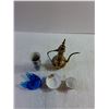 Image 4 : Decorative Metal Lamp 11''x4.5'', Glass Lovebird Figurines, Teacup Set