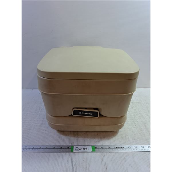 Dometic Portable Toilet, Pickup Only