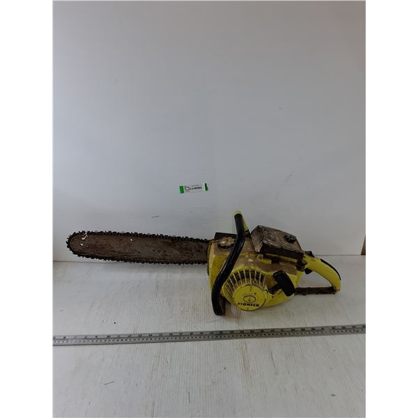 Pioneer 1200 Automatic Glas Powered Chainsaw Untested, Pickup Only