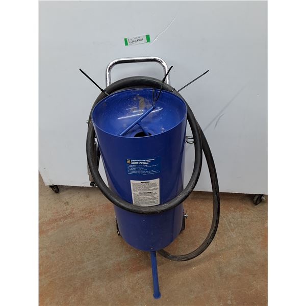 *10 Gallon Pressure Sandblaster No Shipping