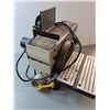 Image 3 : Mastercraft Belt & Disc Sander 17.5"x13"x15.5" Powers On, Cannot Ship
