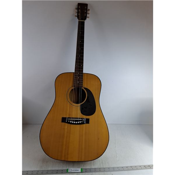 Acoustic Guitar 40.5", Cannot Ship