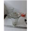 Image 2 : (4) Vases, (3) Glasses, (5) Coffee Cups, (1) Bowl, (1) Cooking Lid