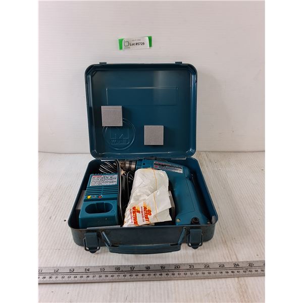 Makita Cordless Driver Drill, Fast Charger, Battery All Untested and Carry Case