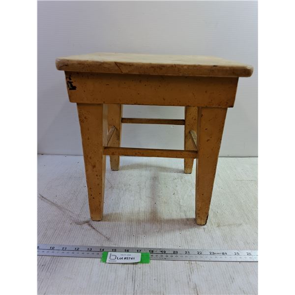 Small Wooden Stool - 11.25 x 11.25 x 14.5, Pickup Only