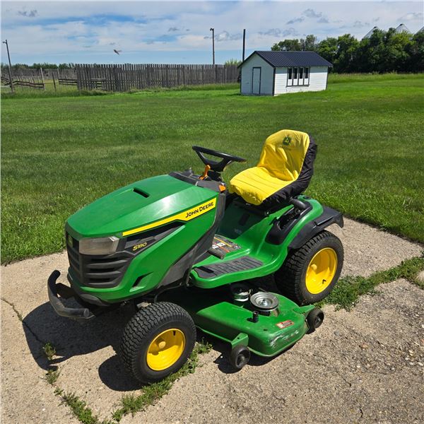 John Deere S180 Lawn Tractor  24HP  Located in Milden SK