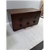 Image 3 : Antique Westinghouse Tabletop Radio