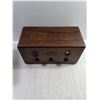 Image 4 : Antique Westinghouse Tabletop Radio