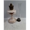 Image 6 : Antique Aladdin Simplicity Decalcomania Oil Lamp
