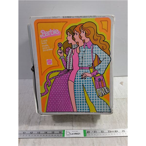 Vintage Barbie Doll Trunk with Newer Dolls