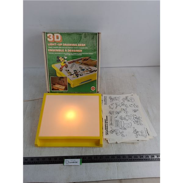 Vintage Cox 3D Light-Up Drawing Desk - Working