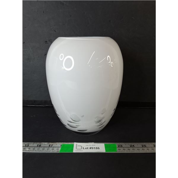 Villeroy & Boch Art Glass Vase 9"