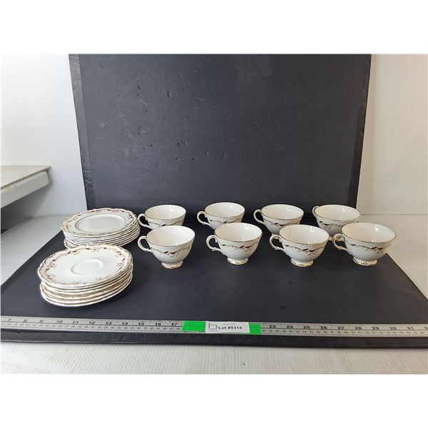Royal Doulton Fine Bone China Dish Set
