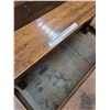 Image 8 : * Amish Trestle Table w/2 Benches - Top Not Screwed Down - Cannot Ship