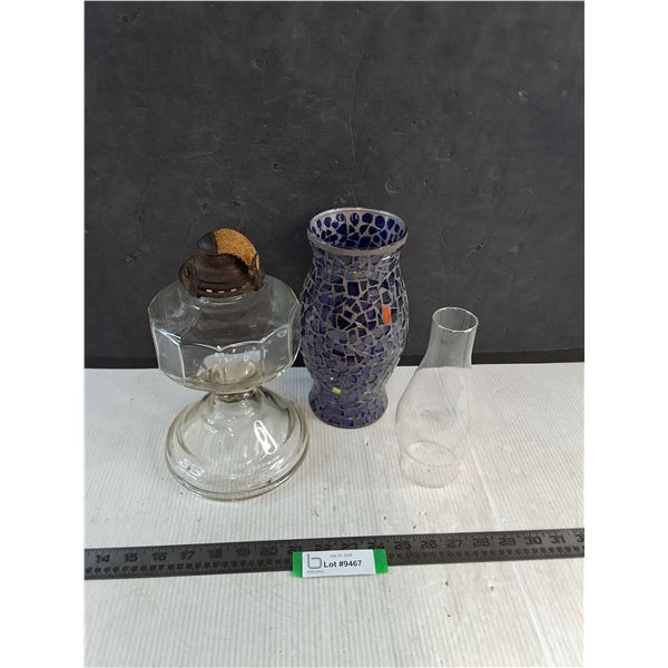 Vintage Oil Lamp w/Different Sized Chimneys