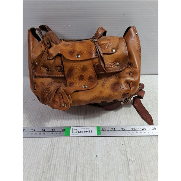 Vintage-Style Leather Saddle Purse with Western Patterns