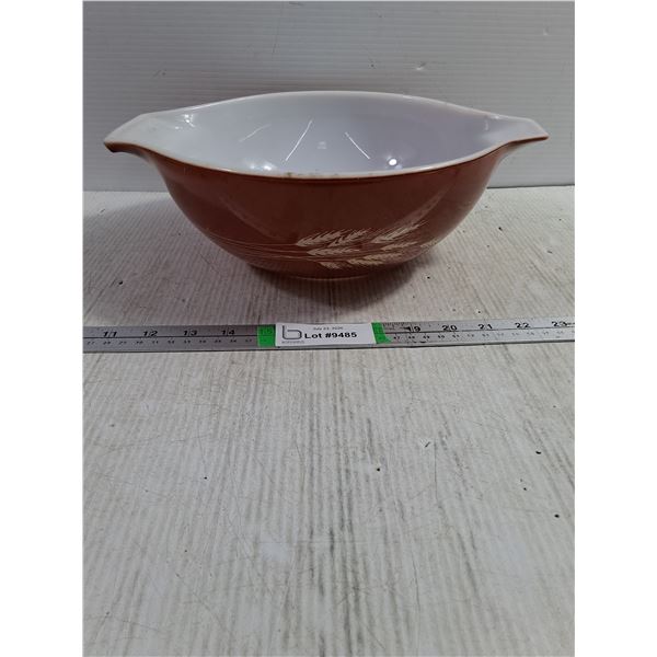 Vintage Pyrex "Autumn Harvest" Cinderella Bowl