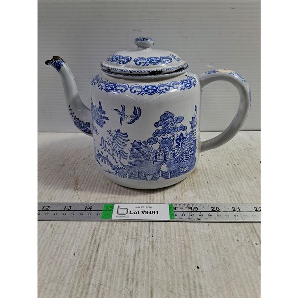 Vintage Blue Willow Pattern Enamelware  Teapot