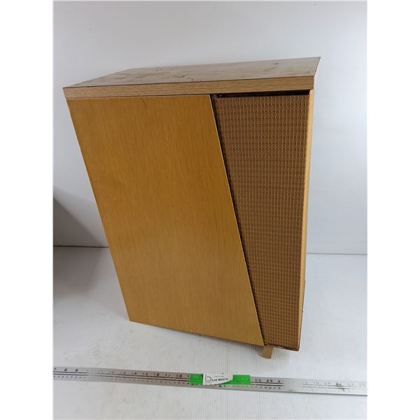 Vintage Speaker - As Is, 23" x 17" x 9", Cannot Ship