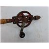 Image 2 : Vintage Hand Crank Drill