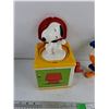 Image 3 : Snoopy Jack in the Box , Pull Cord Donald Toy, Marshmallow Man