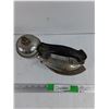Image 2 : Vintage Coleman Propane Clothes Iron