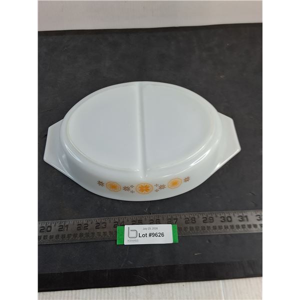 Pyrex 1.5 Quart Sectioned Bake Dish