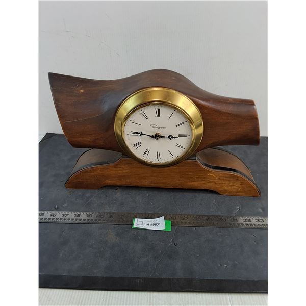 Vintage Wooden Ingraham Mantle Clock
